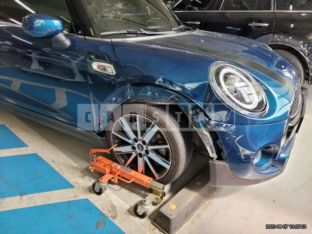 Photo 2 of 11: 2020 MINI Cooper S CONVERTIBLE(16 17 18), VIN WMWWP1102L3M24807 — Korean insurance auction