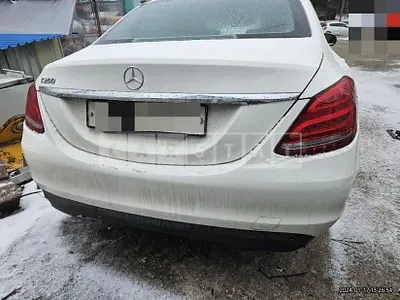 Photo 1 of 17: 2017 Mercedes-Benz C200, VIN WDDWF4CB8HF563230 — Korean insurance auction