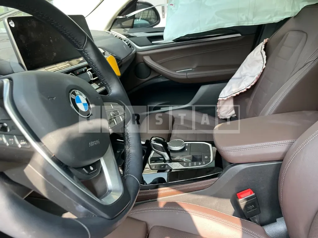 Photo 2 of 36: 2022 BMW X4 xDrive20i, VIN WBA21DT04N9N34353 — Korean insurance auction