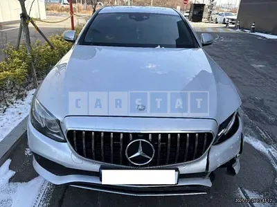 Photo 1 of 38: 2017 Mercedes-Benz E220 d 4Matic — Korean insurance auction