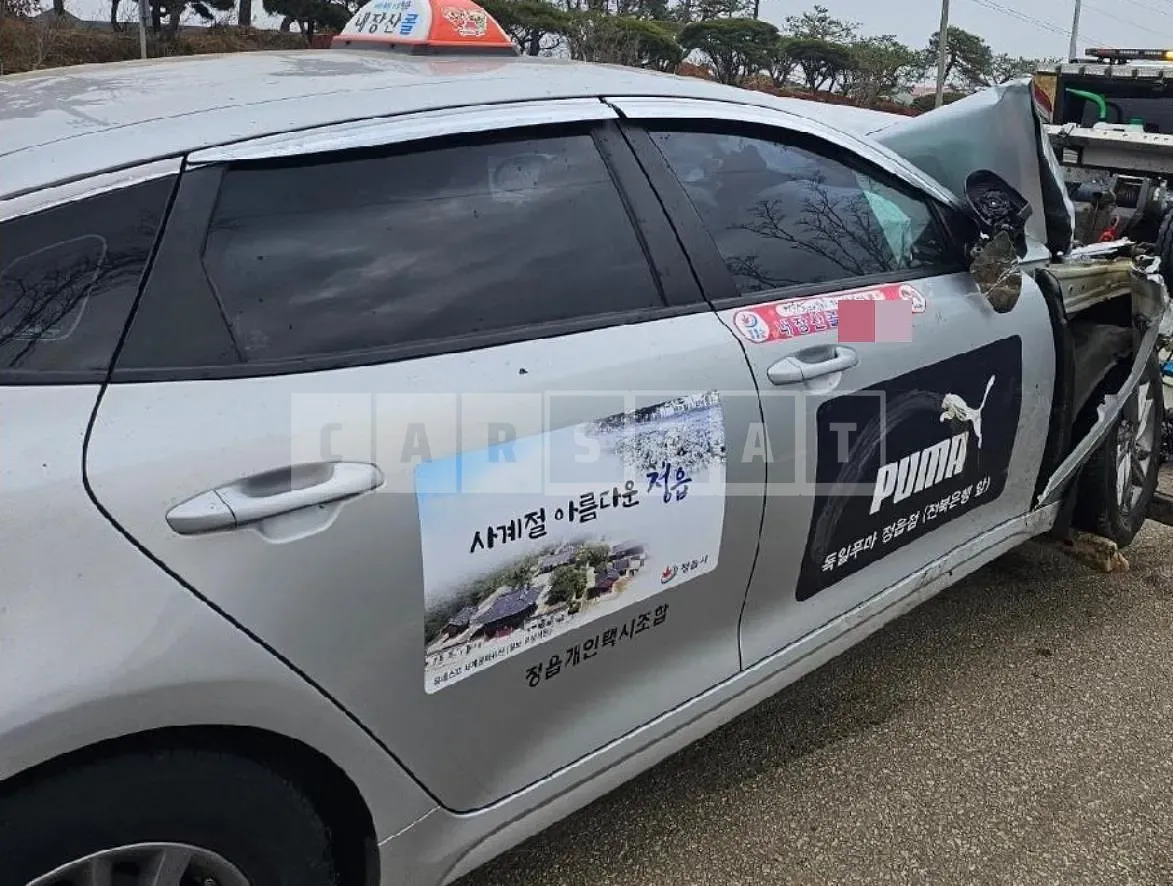 Photo 2 of 10: 2019 Kia K5 LPG — Korean insurance auction
