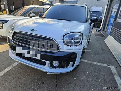 Photo 1 of 37: 2019 MINI Cooper Countryman — Korean insurance auction