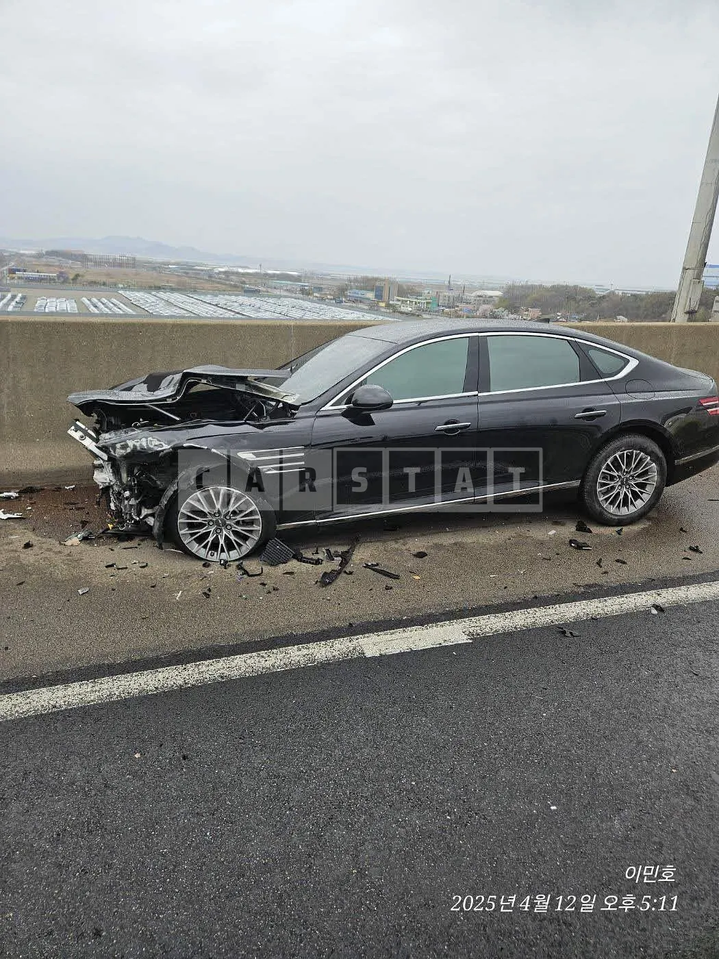Photo 2 of 17: 2023 Genesis G80, VIN KMTGB41CDRU200278 — Korean insurance auction