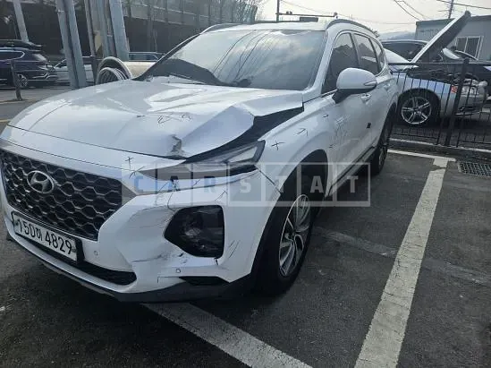 Photo 2 of 16: 2020 Hyundai Santa Fe — Korean insurance auction