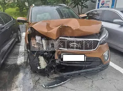 Photo 1 of 8: 2015 Kia Sorento, VIN KNAPK81BBFA040393 — Korean insurance auction