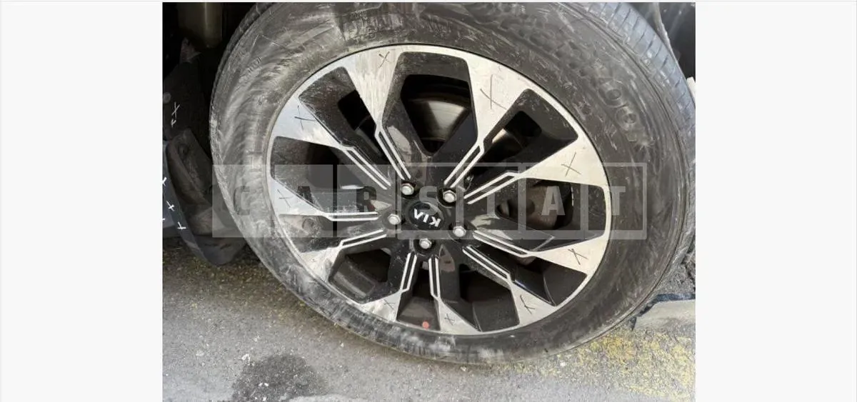 Photo 2 of 23: 2021 Kia Carnivals — Korean insurance auction
