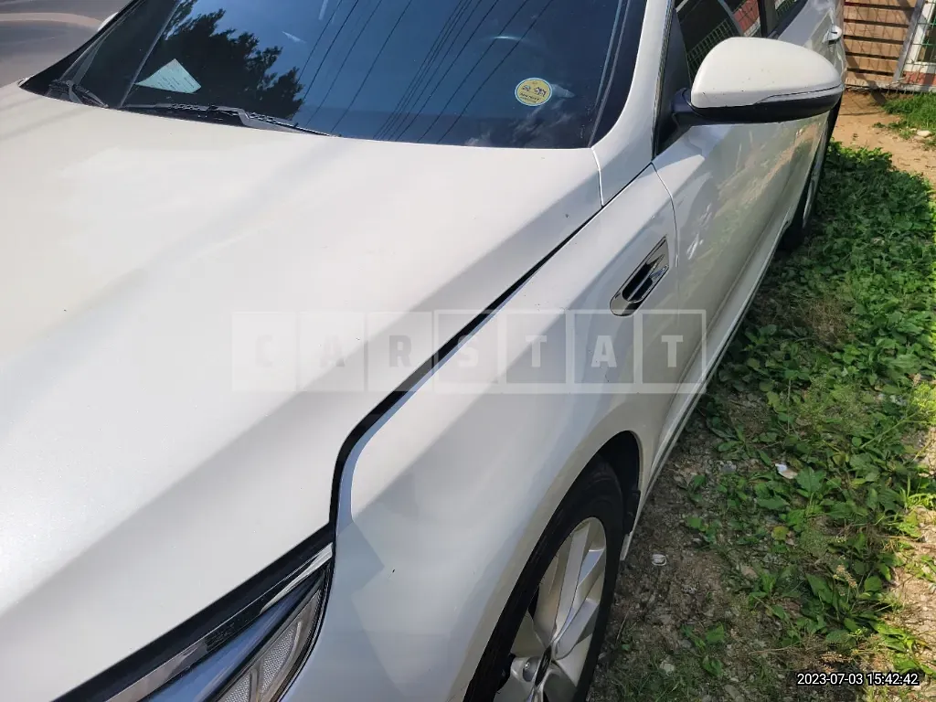 Photo 2 of 42: 2016 Kia K5, VIN KNAGX411BGA048700 — Korean insurance auction