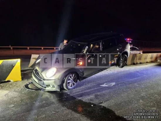 Photo 2 of 10: 2018 MINI Cooper Clubman — Korean insurance auction
