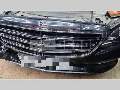 Photo 1 of 12: 2019 Mercedes-Benz E300 4Matic — Korean insurance auction