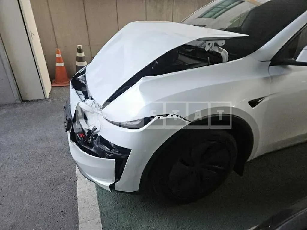 Photo 2 of 10: 2025 Tesla Model Y RWD — Korean insurance auction