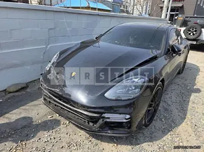 Photo 1 of 50: 2023 Porsche Panamera 4 — Korean insurance auction