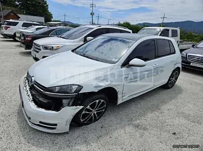 Photo 1 of 7: 2015 Volkswagen Golf 2.0 TDI BMT — Korean insurance auction