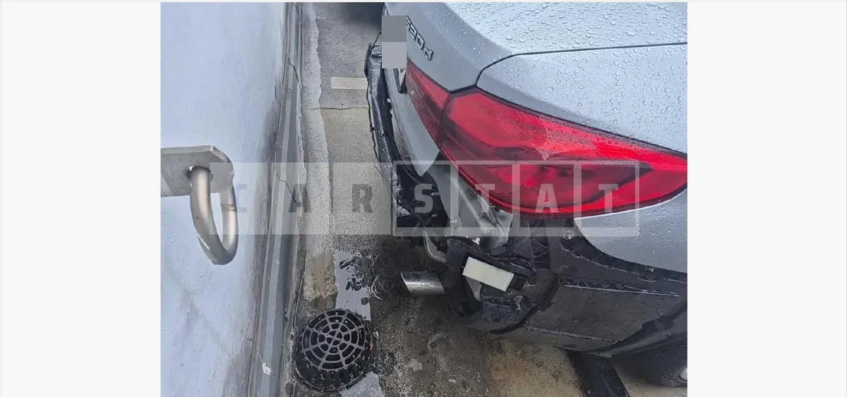 Photo 2 of 18: 2020 BMW 520d Luxury — Korean insurance auction