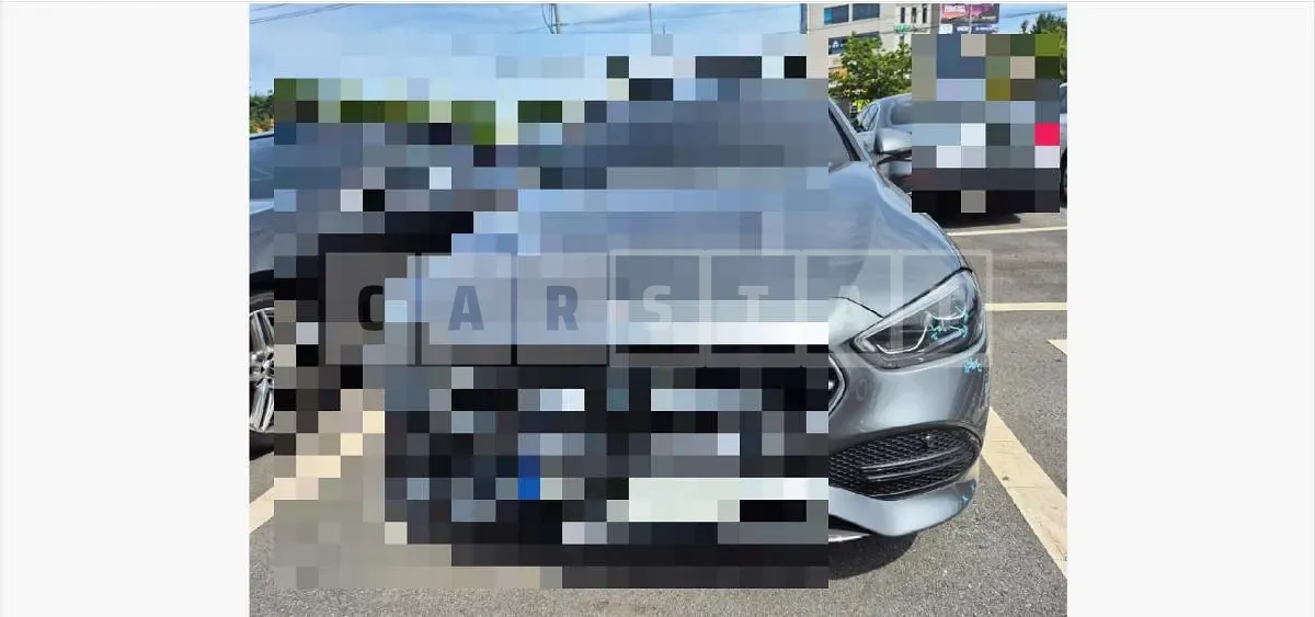 Photo 2 of 3: 2023 Mercedes-Benz (part) C300 Left Light — Korean insurance auction