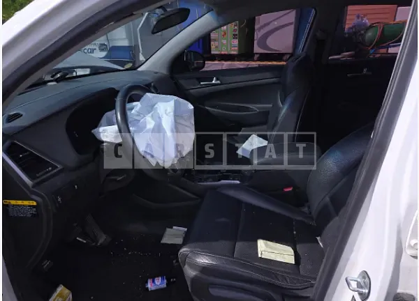 Photo 2 of 7: 2017 Hyundai Tucson — Korean insurance auction