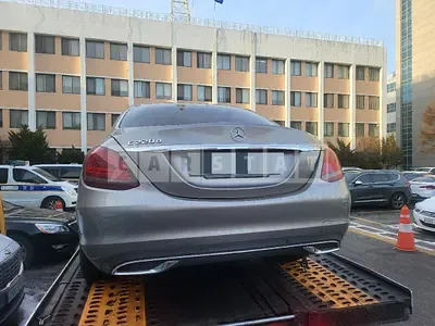 Photo 1 of 11: 2018 Mercedes-Benz C220 d, VIN WDDWF0EB2JR379444 — Korean insurance auction