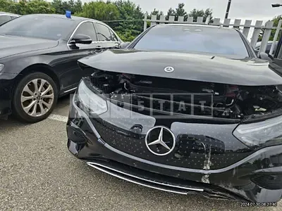 Photo 1 of 50: 2022 Mercedes-Benz EQE350 + — Korean insurance auction