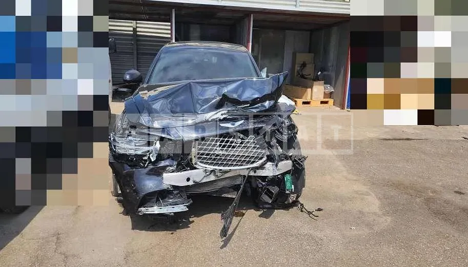 Photo 2 of 17: 2018 Genesis G90 3.3T — Korean insurance auction