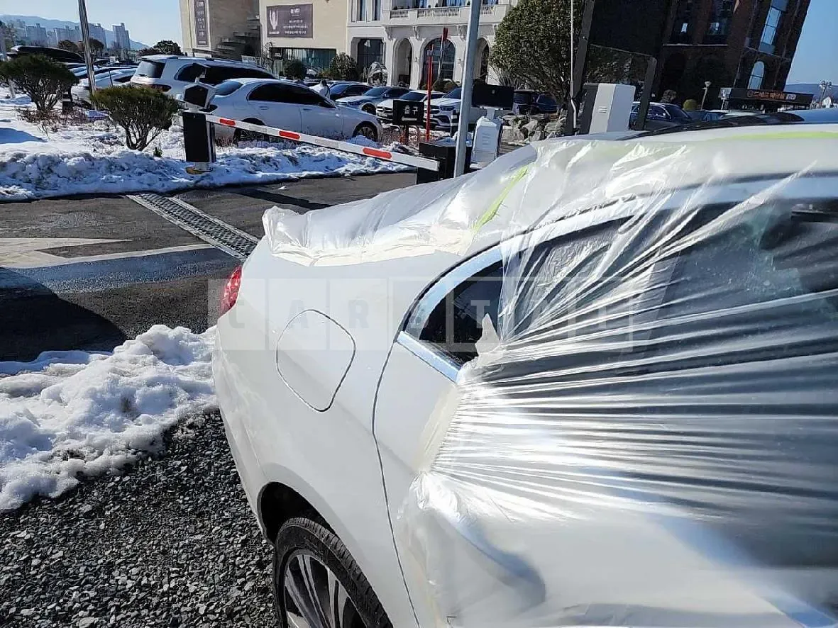 Photo 2 of 24: 2017 Mercedes-Benz E400 4Matic, VIN WDDZF6GB4HA292800 — Korean insurance auction