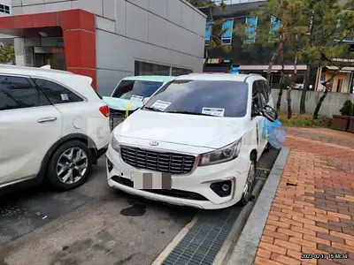 Photo 1 of 5: 2018 Kia The New Carnival R2.2 Diesel (9 Seater), VIN KNAMC81ABKS469858 — Korean insurance auction