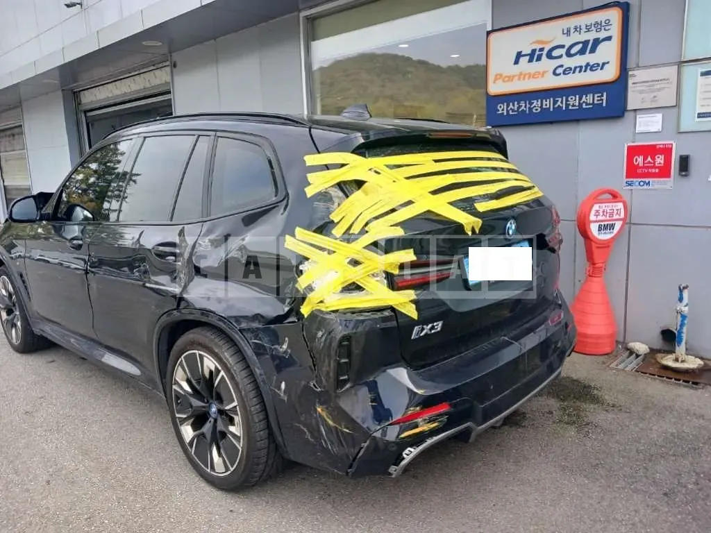 Photo 2 of 19: 2022 BMW iX3 M Sport — Korean insurance auction