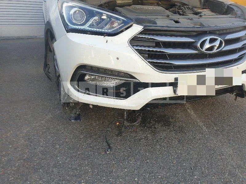Photo 2 of 12: 2016 Hyundai Santa Fe DM 2.0, VIN KMHSW81UBHU712031 — Korean insurance auction