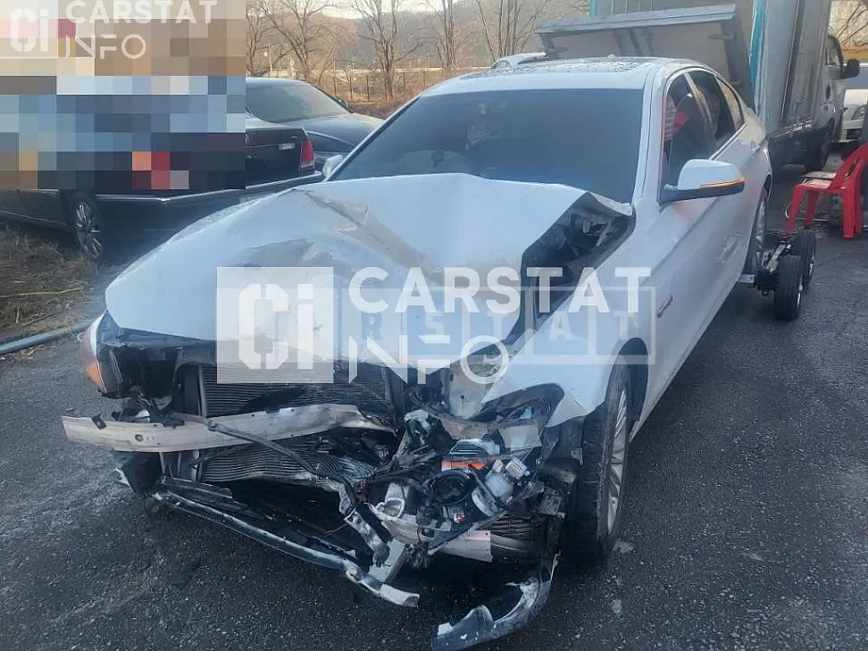 Photo 2 of 3: 2015 BMW 520d xDrive, VIN WBA5E7101FGK09663 — Korean insurance auction