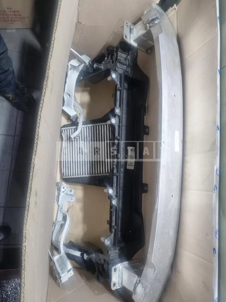Photo 2 of 2: 2020 Bentley Auto Parts Intercooler /Rock Carrier /Rail /Wheel (1 Piece), VIN SCBDS33S6KC074442 — Korean insurance auction