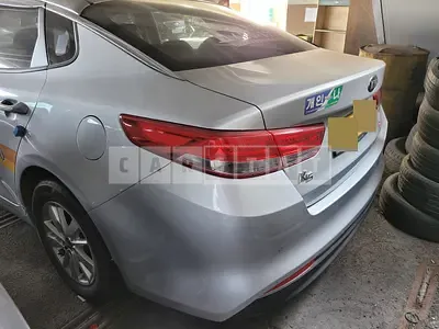 Photo 1 of 5: 2017 Kia K5, VIN KNAGU416BJA184867 — Korean insurance auction