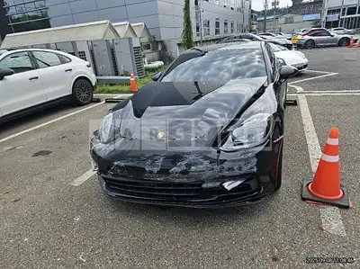 Photo 1 of 50: 2020 Porsche Panamera 4 — Korean insurance auction
