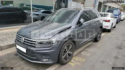 Photo 1 of 12: 2020 Volkswagen Tiguan 2.0 TDI, VIN WVGZZZ5NZLW852769 — Korean insurance auction