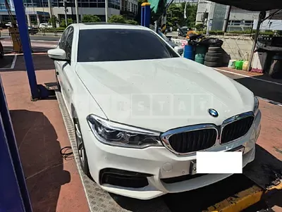 Photo 1 of 16: 2017 BMW 520d xDrive — Korean insurance auction