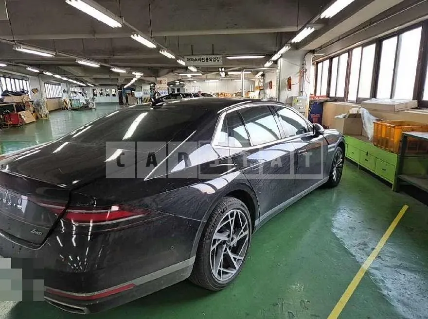 Photo 2 of 25: 2023 Genesis G90 3.5T AWD — Korean insurance auction