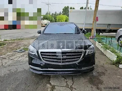 Photo 1 of 17: 2020 Mercedes-Benz S560 4Matic — Korean insurance auction