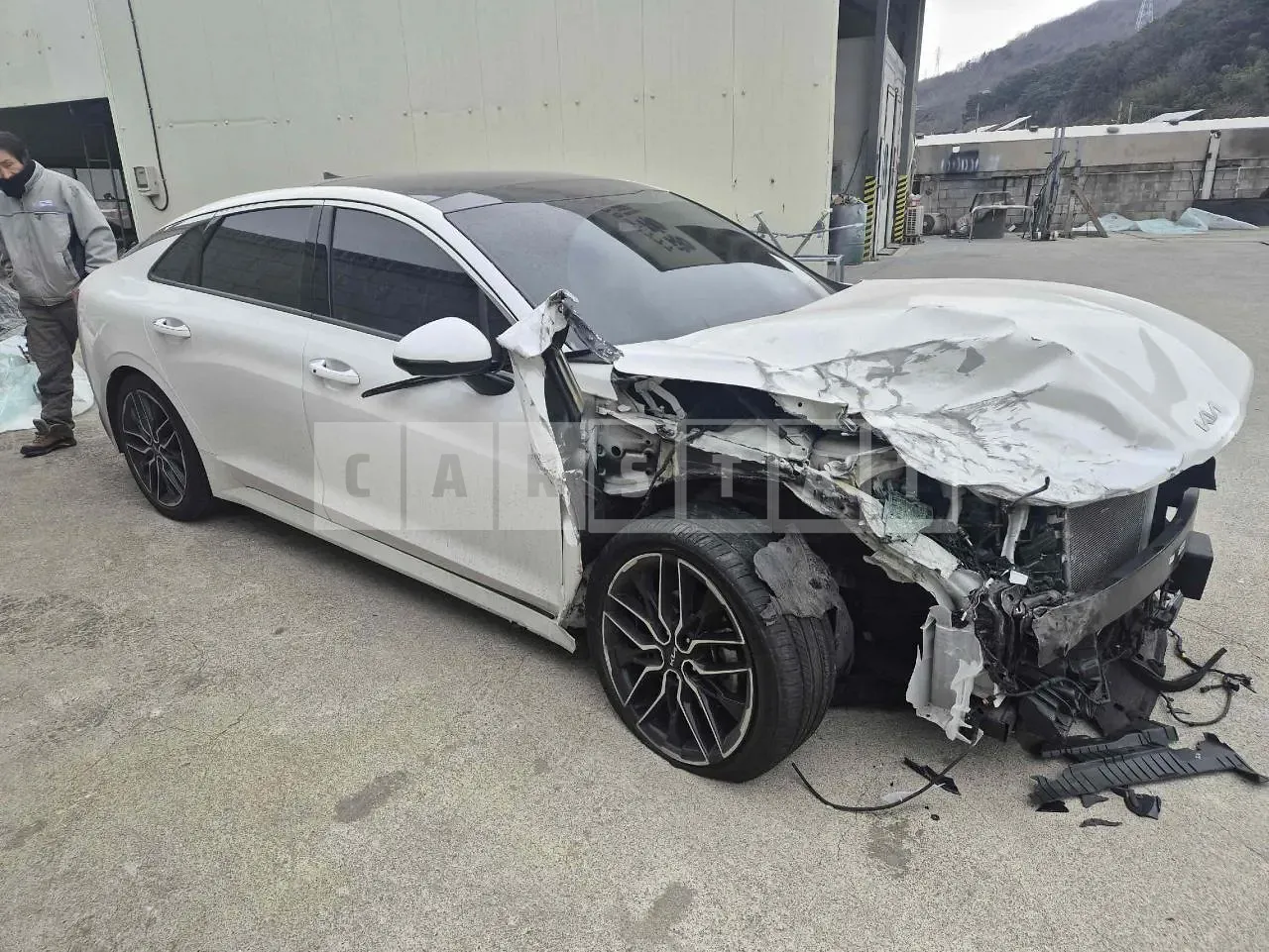 Photo 2 of 10: 2022 Kia K5, VIN KNAG6412BPA212147 — Korean insurance auction