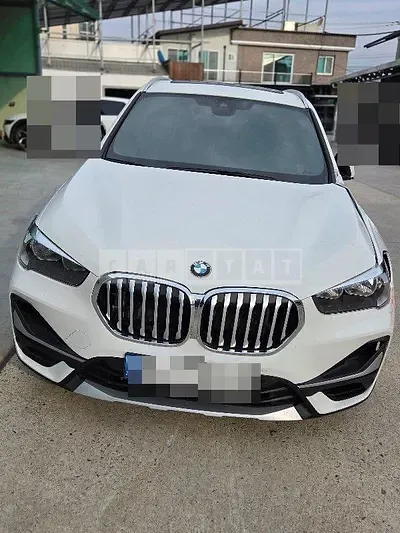 Photo 1 of 15: 2022 BMW X1 xDrive20i — Korean insurance auction