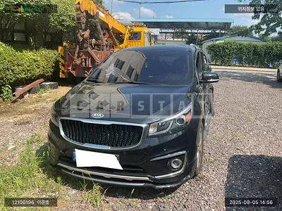 Photo 1 of 14: 2016 Kia Carnival (Diesel, 9 Seater), VIN KNAMC81ABGS213977 — Korean insurance auction