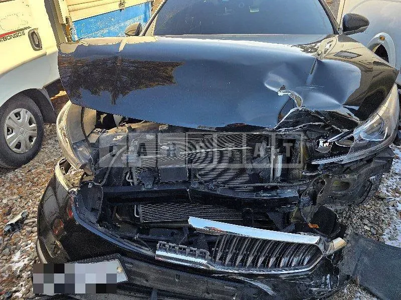 Photo 2 of 20: 2019 Kia K7 — Korean insurance auction