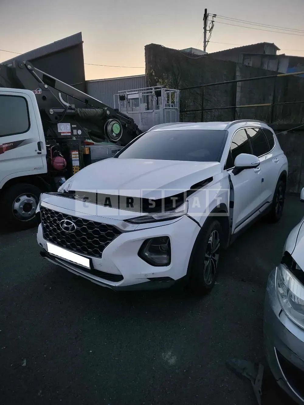 Photo 2 of 22: 2020 Hyundai Santa Fe, VIN KMHS381BDLU305534 — Korean insurance auction