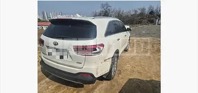 Photo 1 of 11: 2016 Kia Sorento — Korean insurance auction