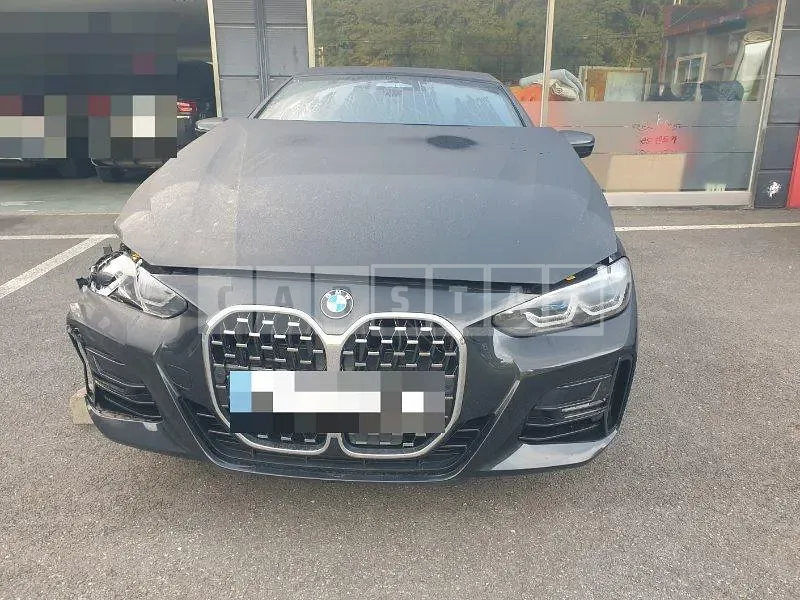 Photo 2 of 15: 2022 BMW 420i Convertible — Korean insurance auction