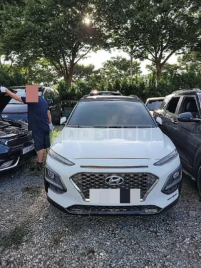 Photo 1 of 16: 2018 Hyundai Kona, VIN KMHK3816GJU205522 — Korean insurance auction