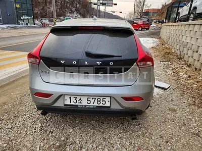 Photo 1 of 25: 2018 Volvo V40 D3, VIN YV1MV79K0J2496416 — Korean insurance auction