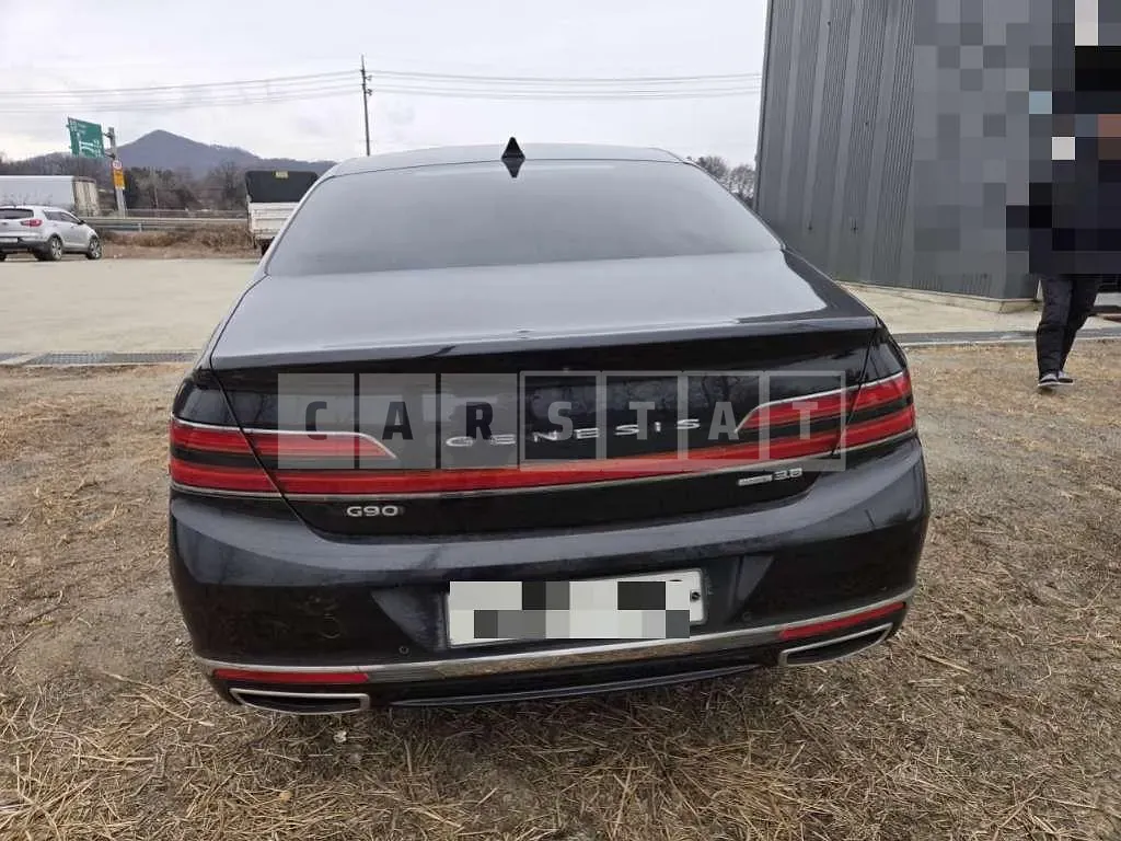 Photo 2 of 5: 2019 Genesis G90 — Korean insurance auction