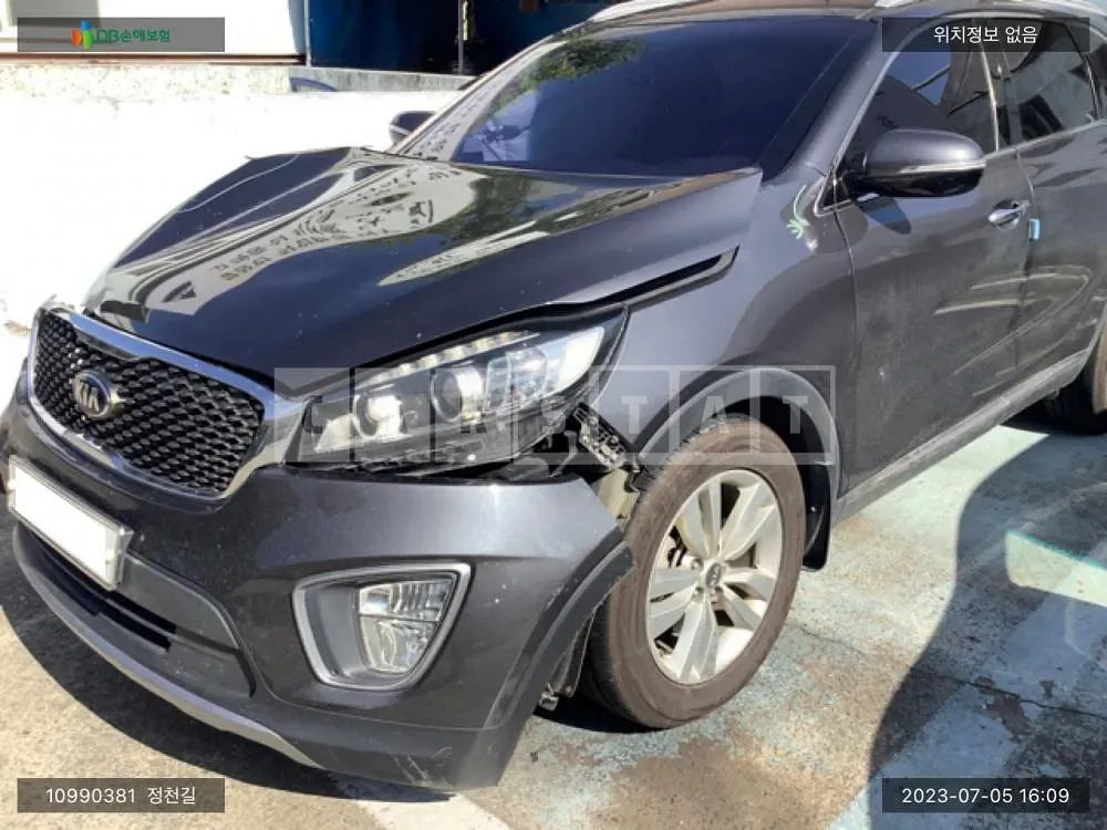 Photo 2 of 26: 2015 Kia Sorento /Sorrento, VIN KNAPS81ABGA158150 — Korean insurance auction