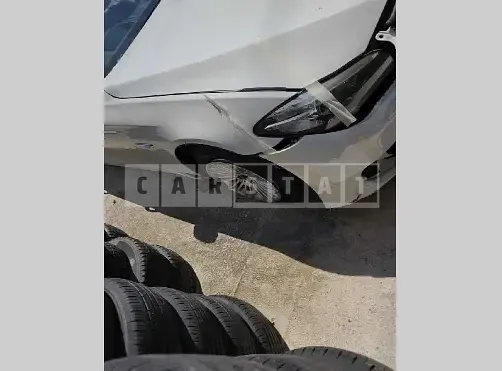 Photo 2 of 9: 2015 BMW 520d xDrive, VIN WBA5E7107FG155009 — Korean insurance auction