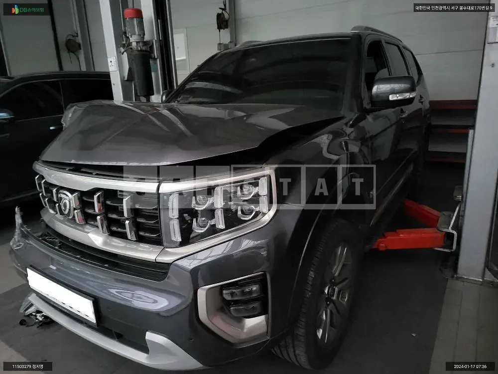 Photo 2 of 13: 2019 Kia Mojave, VIN KNAKN814DLA197559 — Korean insurance auction
