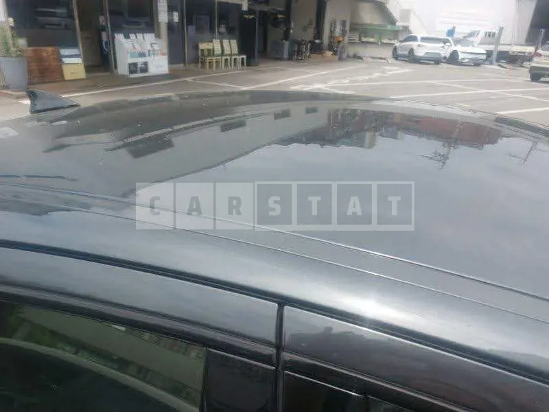 Photo 2 of 33: 2022 Hyundai IONIQ 6, VIN KMHM341CPPA006656 — Korean insurance auction