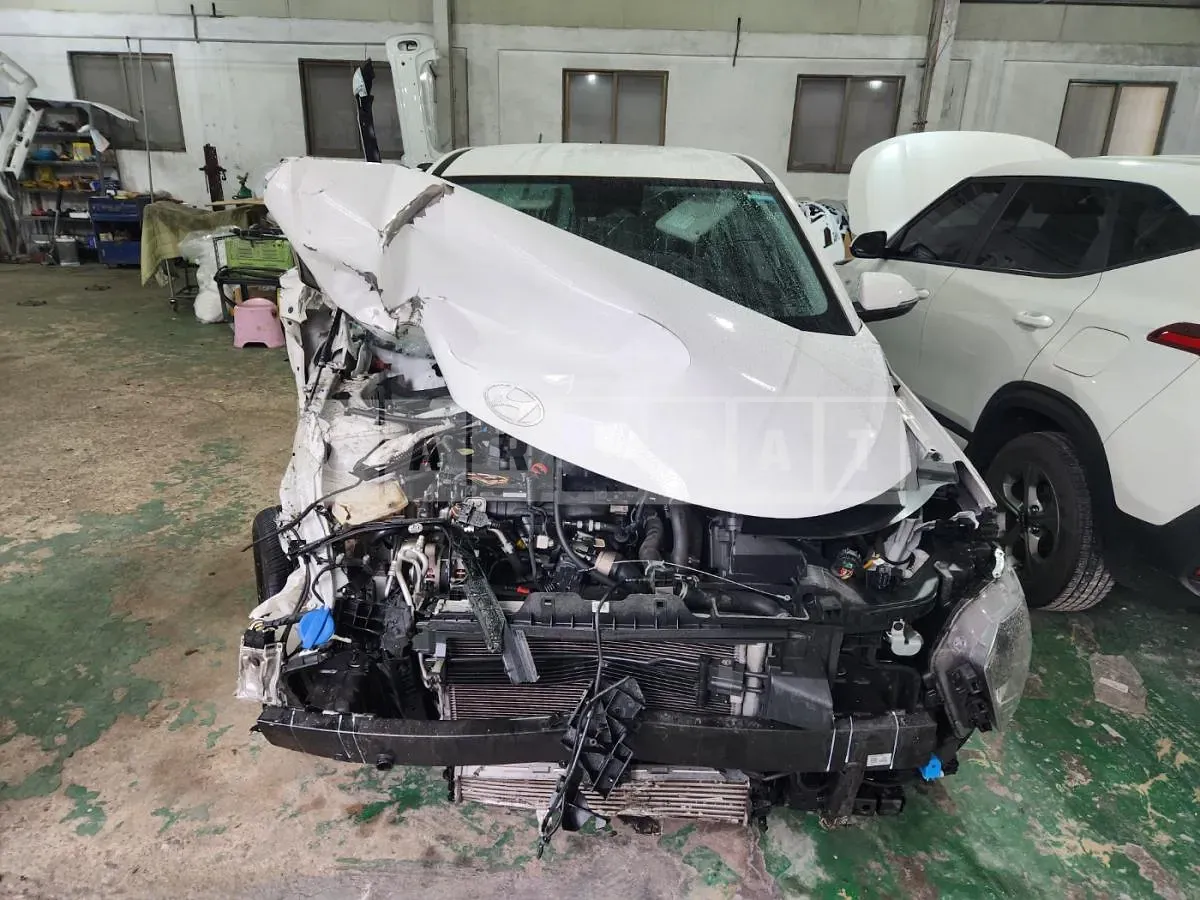 Photo 2 of 9: 2023 Hyundai Kona — Korean insurance auction