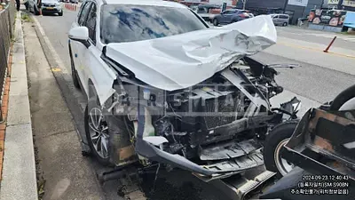 Photo 1 of 6: 2019 Hyundai Santa Fe — Korean insurance auction